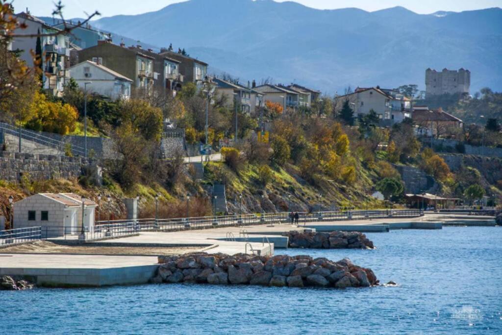 Apartman Kadic Senj Senj  Buitenkant foto